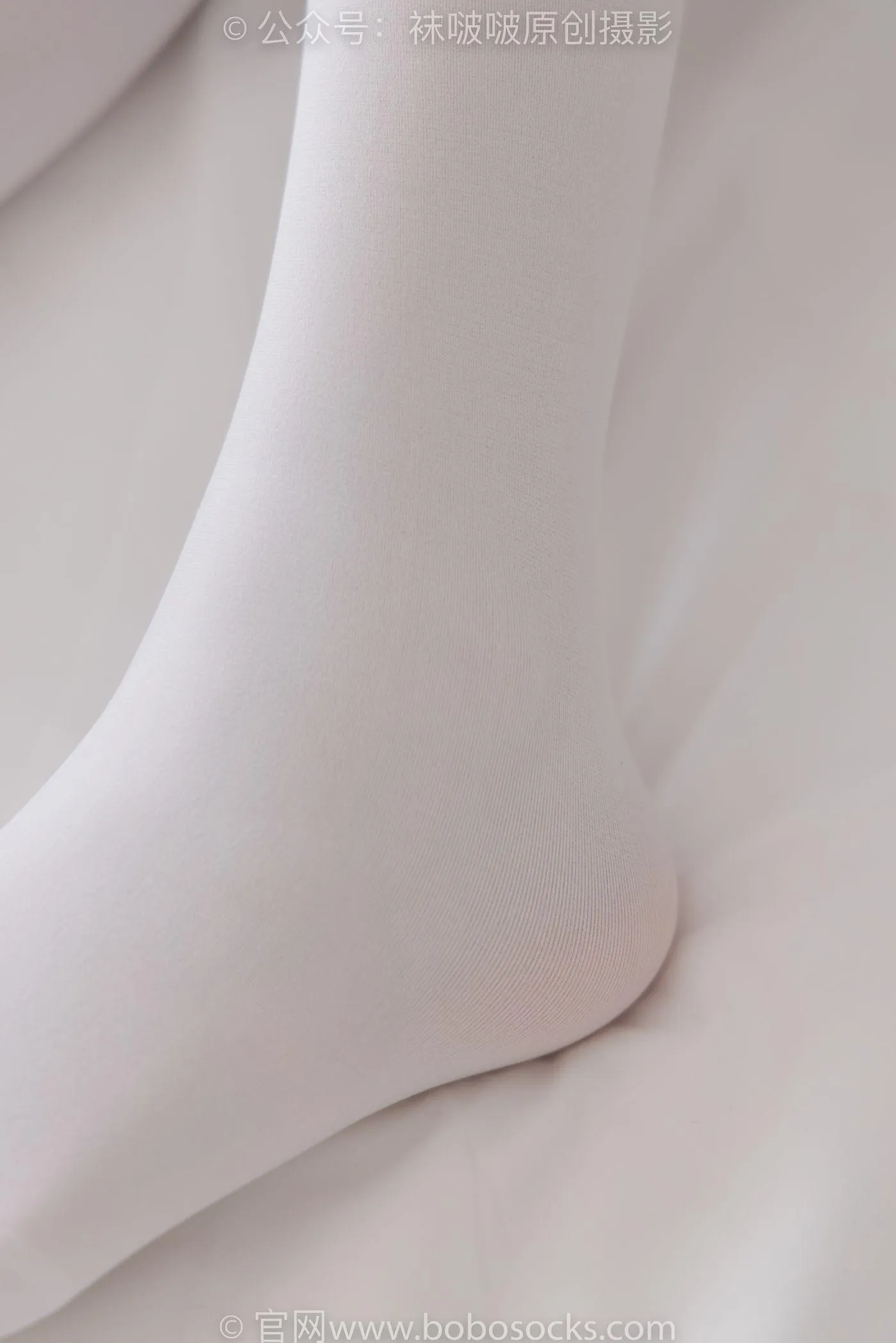 [BoBoSocks袜啵啵]NO.195 小甜豆-黑皮鞋、厚白丝、女仆装 [135P]插图5
